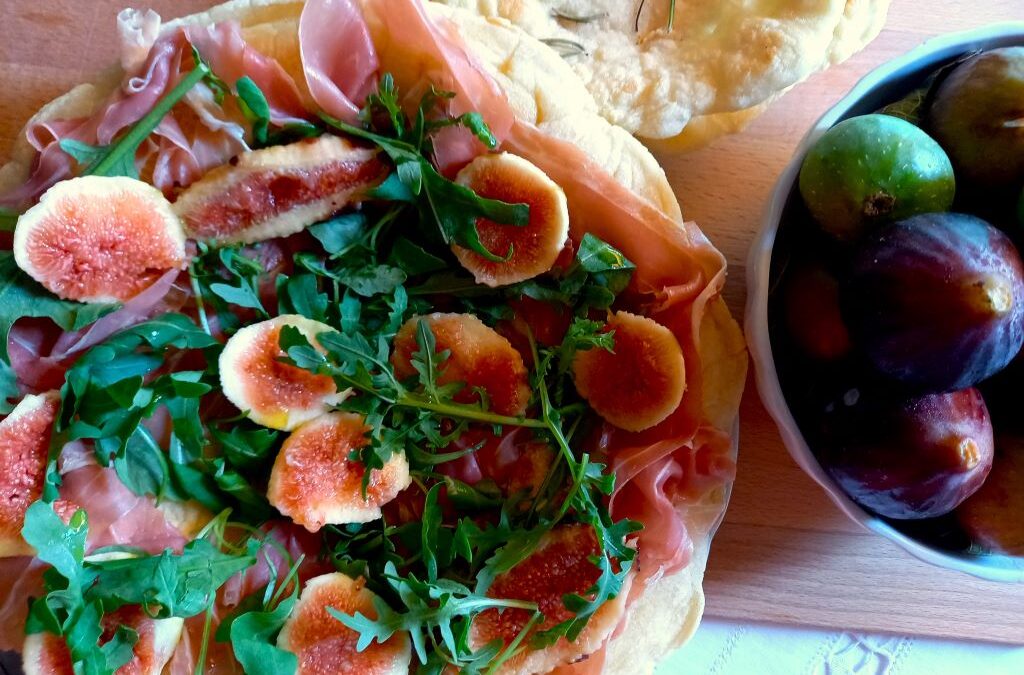PIZZA BIANCA ROMANA IN PADELLA CON FICHI LIGHT